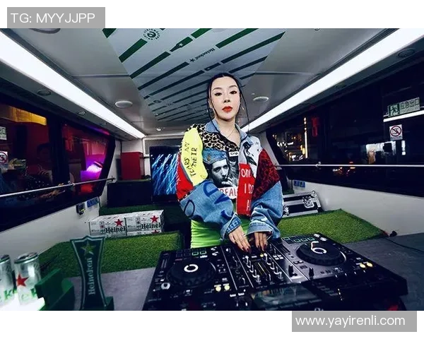 喜力广告携手足球明星点燃酒吧激情引领狂欢夜生活